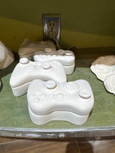 Load image into Gallery viewer, Game controller box
