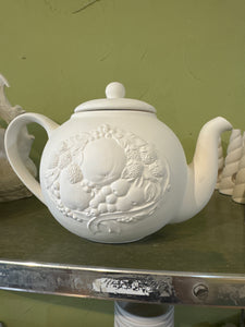 Harvest teapot